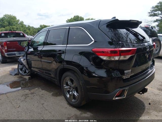 2017 TOYOTA HIGHLANDER LIMITED PLATINUM 3