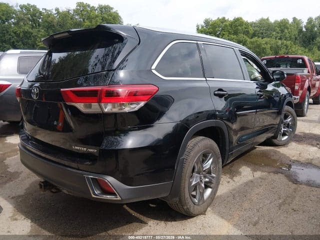 2017 TOYOTA HIGHLANDER LIMITED PLATINUM 4