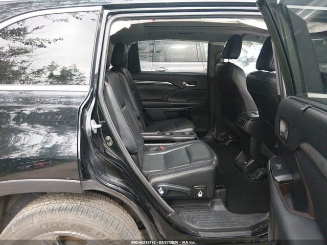 2017 TOYOTA HIGHLANDER LIMITED PLATINUM 8