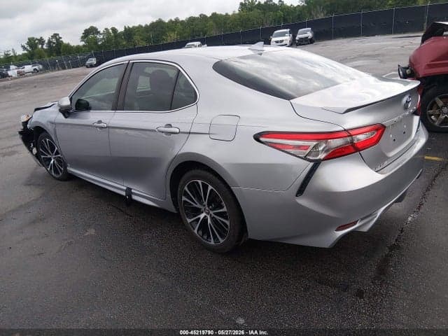 2019 TOYOTA CAMRY SE 3