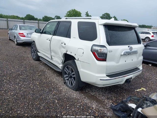 2022 TOYOTA 4RUNNER LIMITED 3