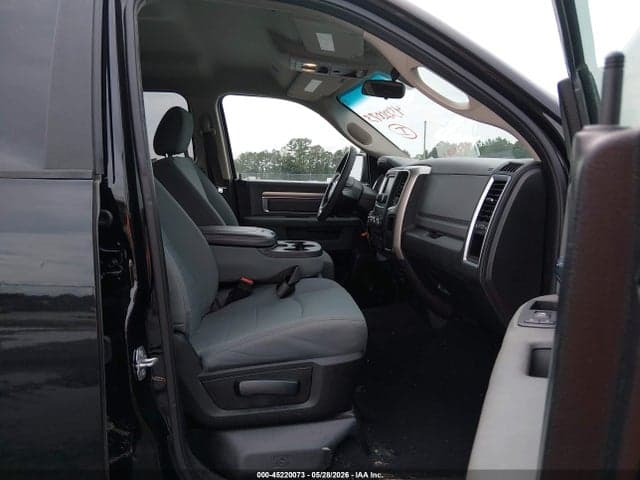 2019 RAM 1500 CLASSIC SLT 4X2 6'4 BOX 5