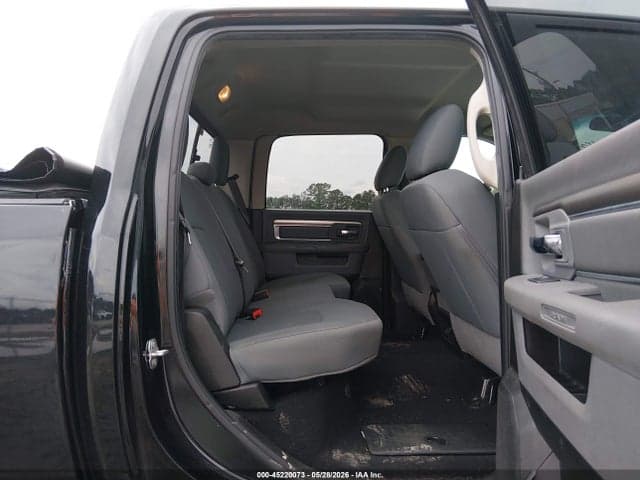 2019 RAM 1500 CLASSIC SLT 4X2 6'4 BOX 8