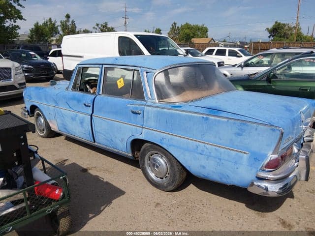 1963 MERCEDES-BENZ 220 14