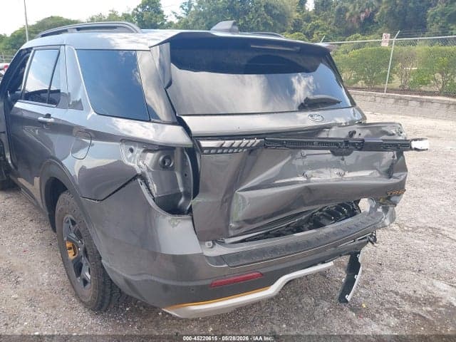 2026 FORD EXPLORER TREMOR 6