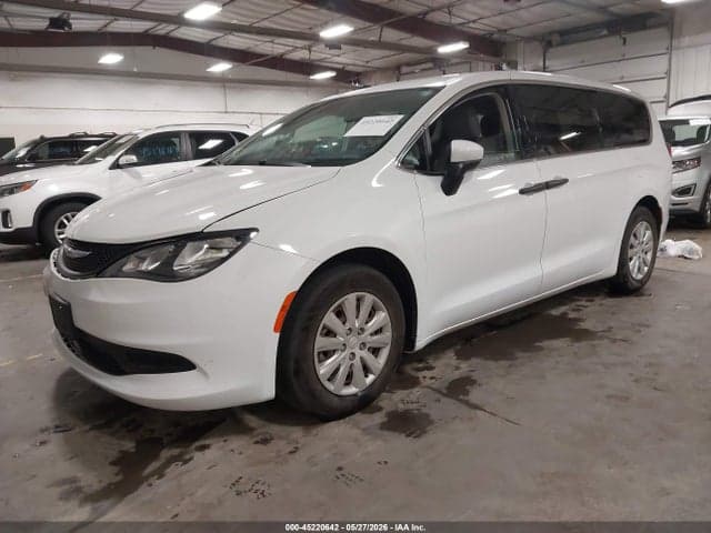 2021 CHRYSLER VOYAGER L 2