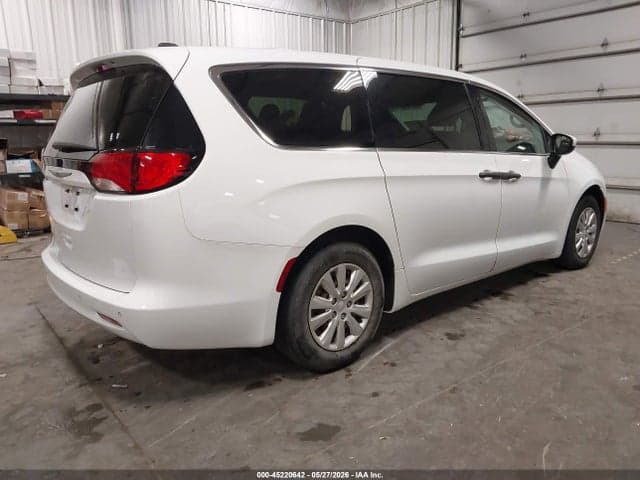 2021 CHRYSLER VOYAGER L 4