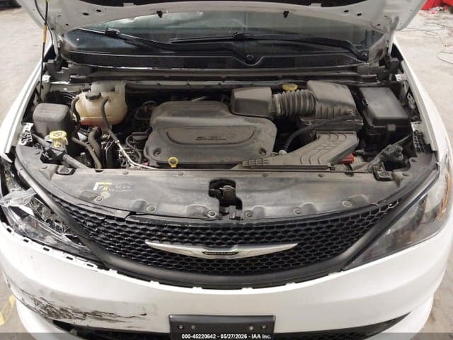 2021 CHRYSLER VOYAGER L 10