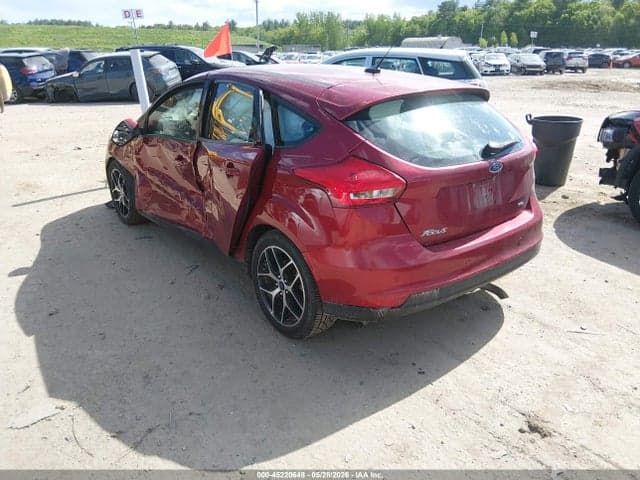 2017 FORD FOCUS SEL 3