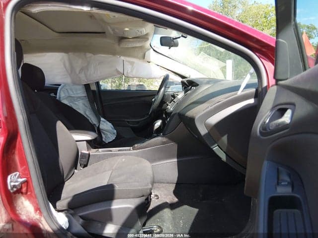 2017 FORD FOCUS SEL 5