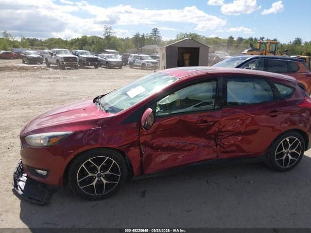 2017 FORD FOCUS SEL 6