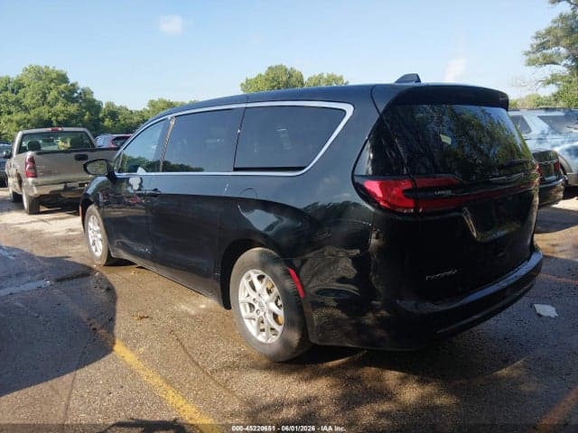 2023 CHRYSLER PACIFICA TOURING L 3