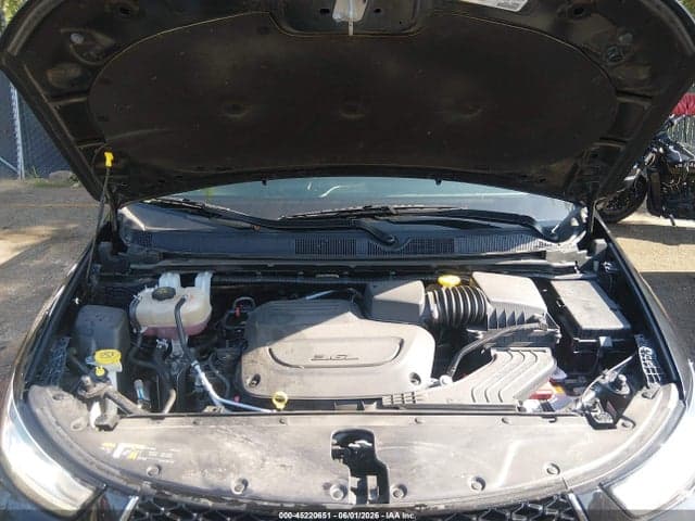 2023 CHRYSLER PACIFICA TOURING L 10