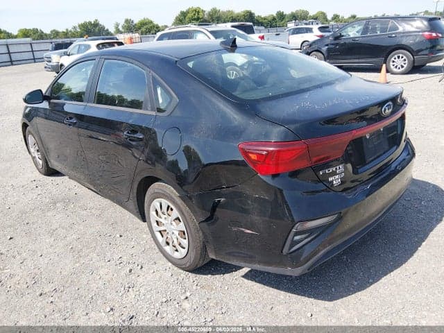 2021 KIA FORTE FE 3
