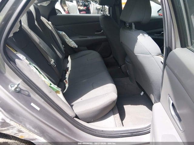 2024 HYUNDAI ELANTRA SE 8