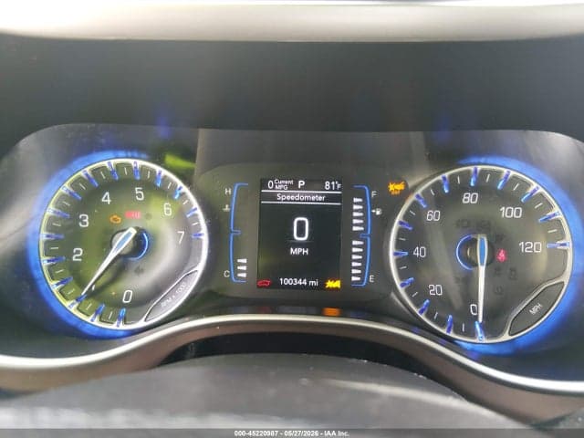 2023 CHRYSLER VOYAGER LX 7