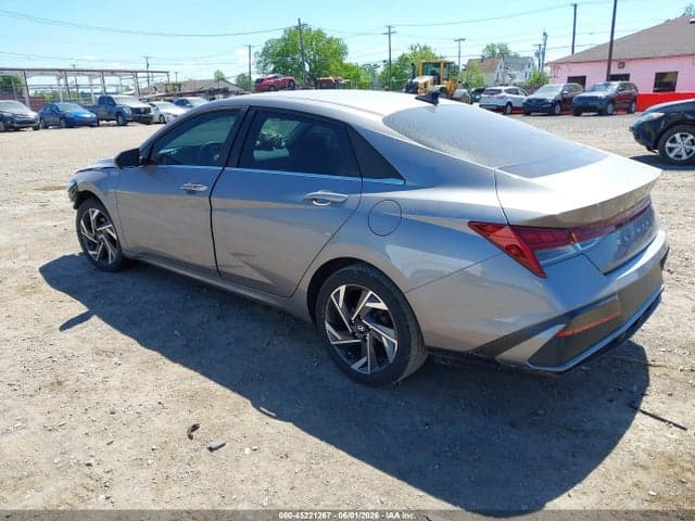 2024 HYUNDAI ELANTRA SEL 3