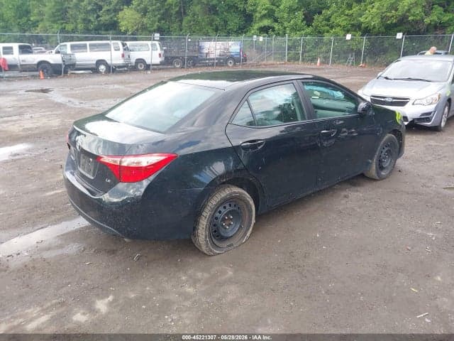 2018 TOYOTA COROLLA LE 4