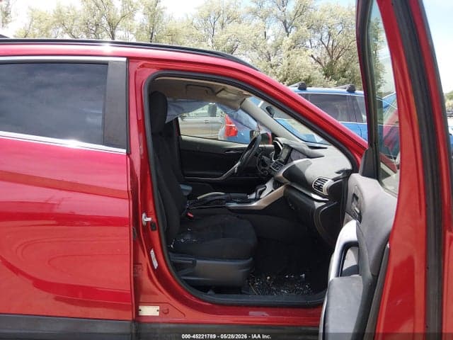 2019 MITSUBISHI ECLIPSE CROSS ES 5