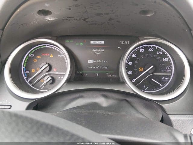 2021 TOYOTA CAMRY XLE HYBRID 7