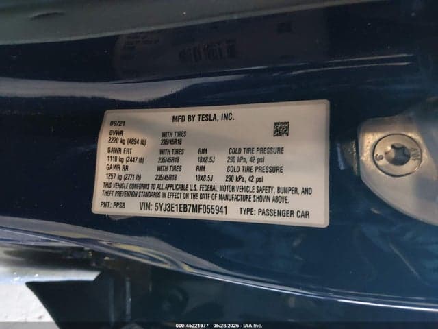 2021 TESLA MODEL 3 LONG RANGE 9