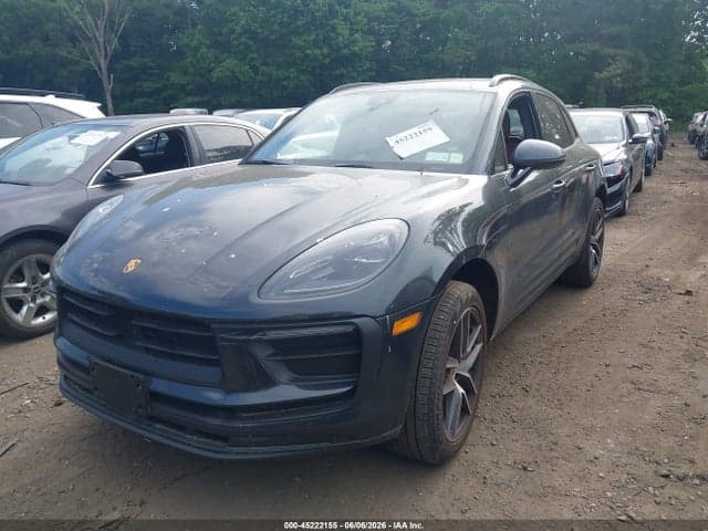 2026 PORSCHE MACAN T 2