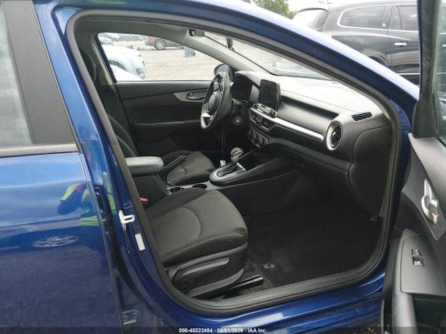 2022 KIA FORTE LXS 5