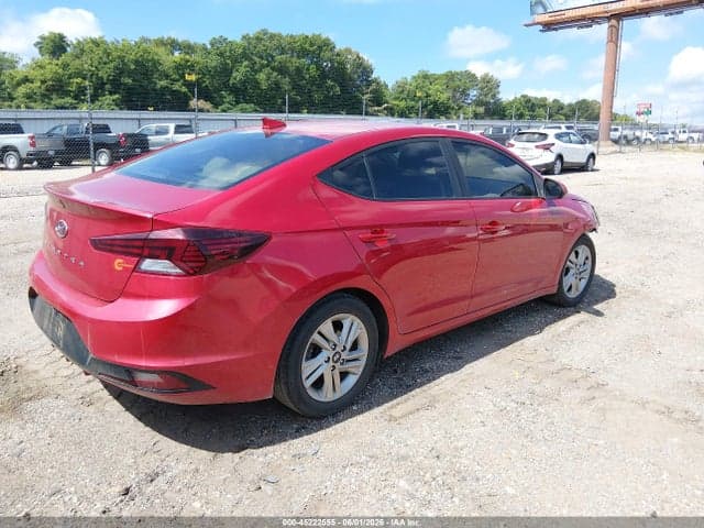 2020 HYUNDAI ELANTRA SEL 4