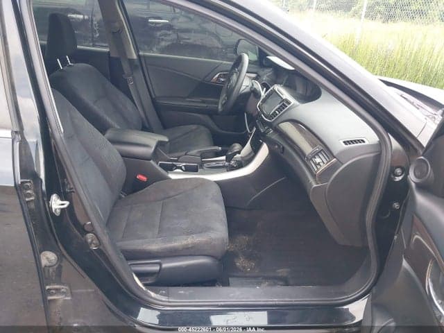 2017 HONDA ACCORD EX 5