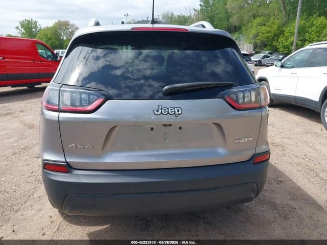 2019 JEEP CHEROKEE LATITUDE 4X4 18
