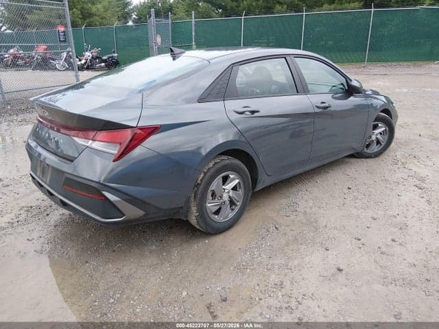 2025 HYUNDAI ELANTRA SE 5