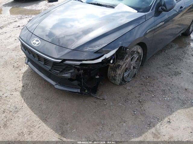 2025 HYUNDAI ELANTRA SE 7
