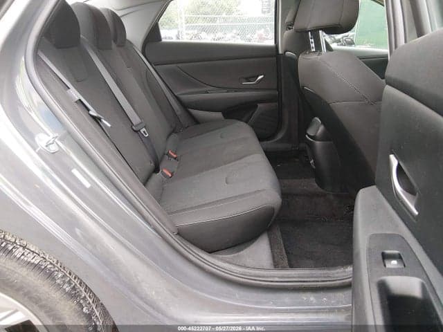 2025 HYUNDAI ELANTRA SE 9