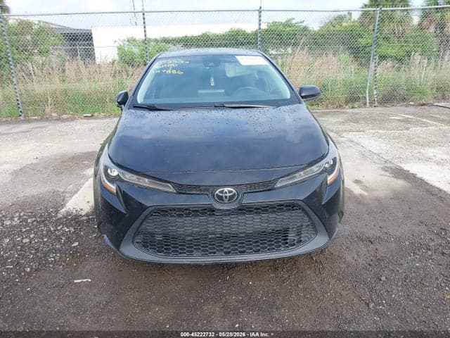 2022 TOYOTA COROLLA LE 12