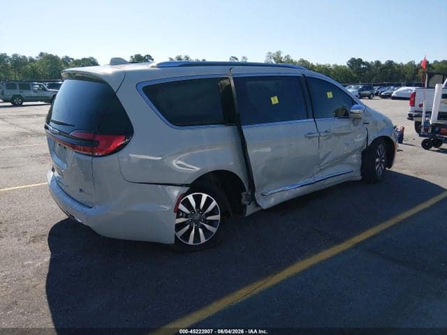2021 CHRYSLER PACIFICA HYBRID LIMITED 4