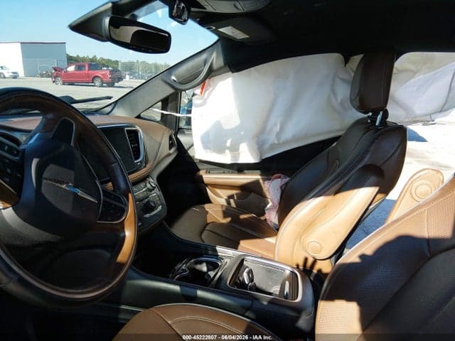 2021 CHRYSLER PACIFICA HYBRID LIMITED 5