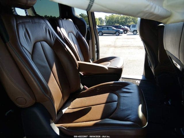2021 CHRYSLER PACIFICA HYBRID LIMITED 8
