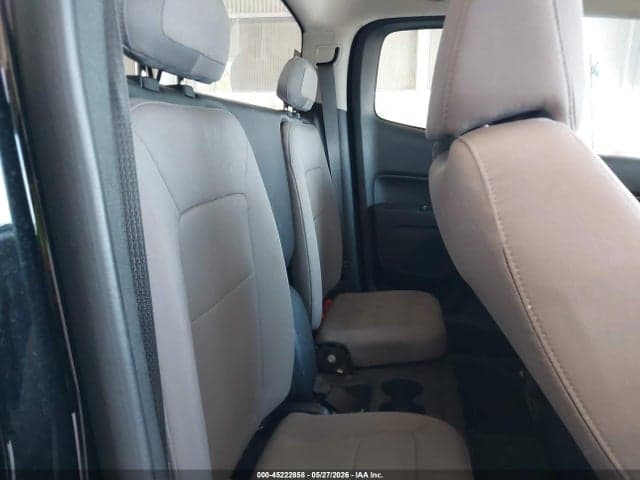 2017 CHEVROLET COLORADO WT 8