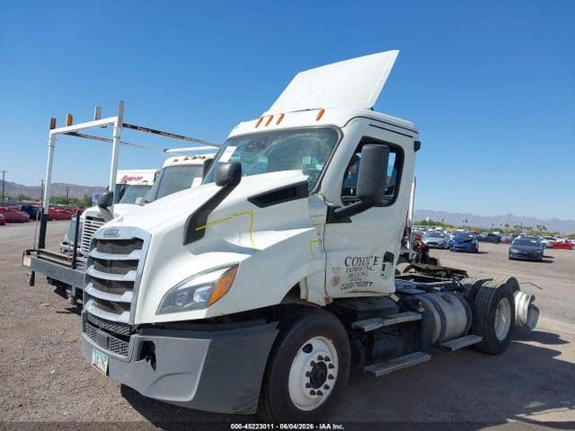 2022 FREIGHTLINER NEW CASCADIA 116 10