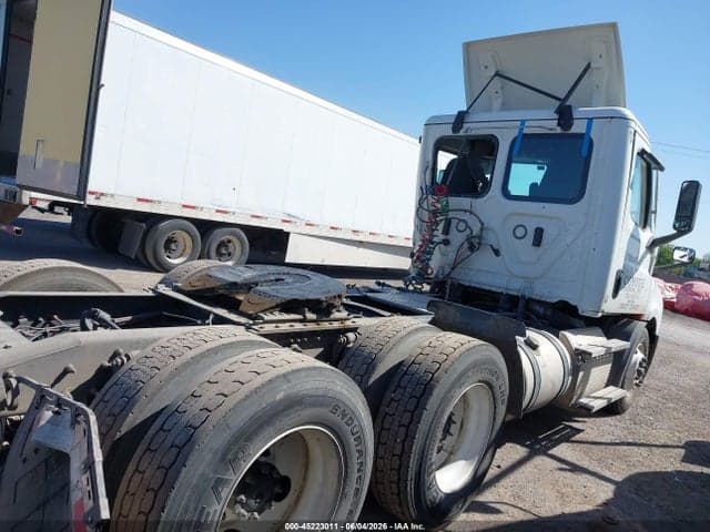 2022 FREIGHTLINER NEW CASCADIA 116 12