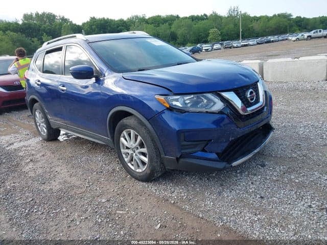 2017 NISSAN ROGUE SV - 1