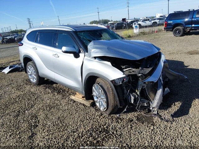 2023 TOYOTA HIGHLANDER LIMITED 1