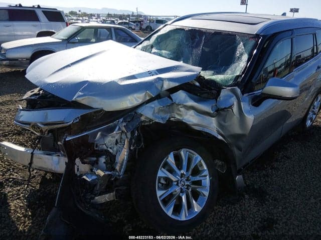2023 TOYOTA HIGHLANDER LIMITED 6