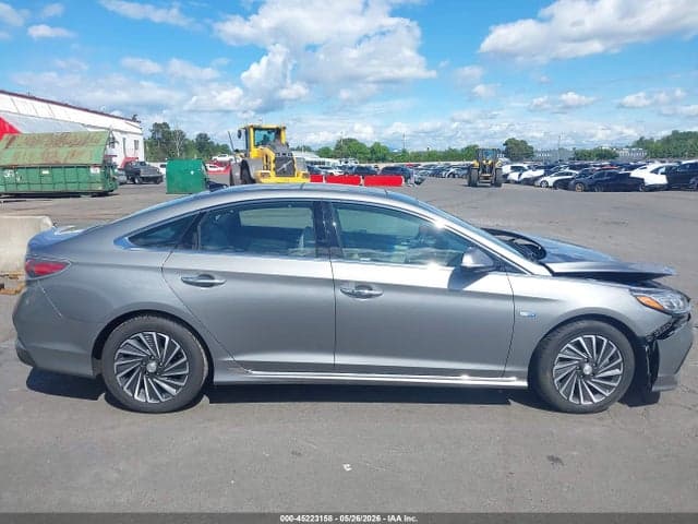2018 HYUNDAI SONATA HYBRID LIMITED 13