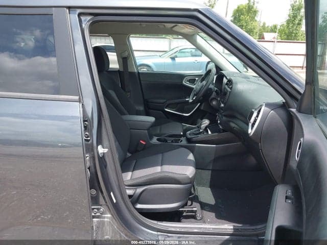 2024 KIA SOUL LX 5