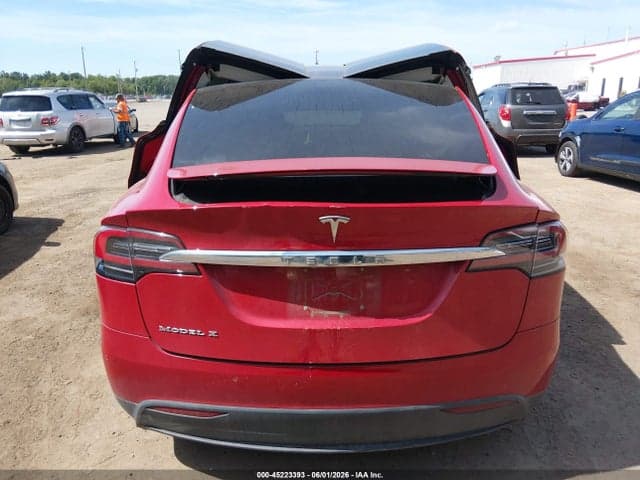 2018 TESLA MODEL X 17
