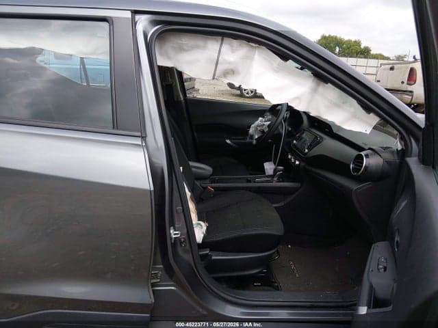 2023 NISSAN KICKS SV XTRONIC CVT 5