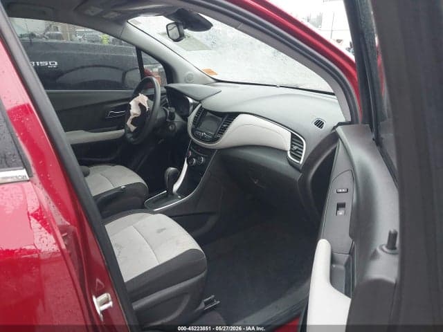 2019 CHEVROLET TRAX LT 5