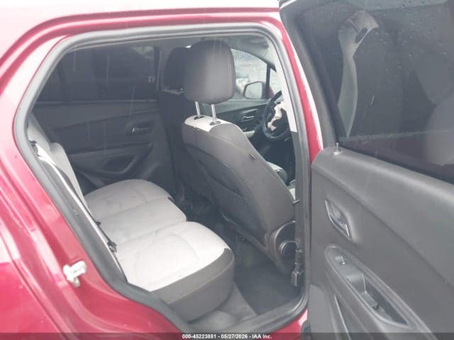 2019 CHEVROLET TRAX LT 8