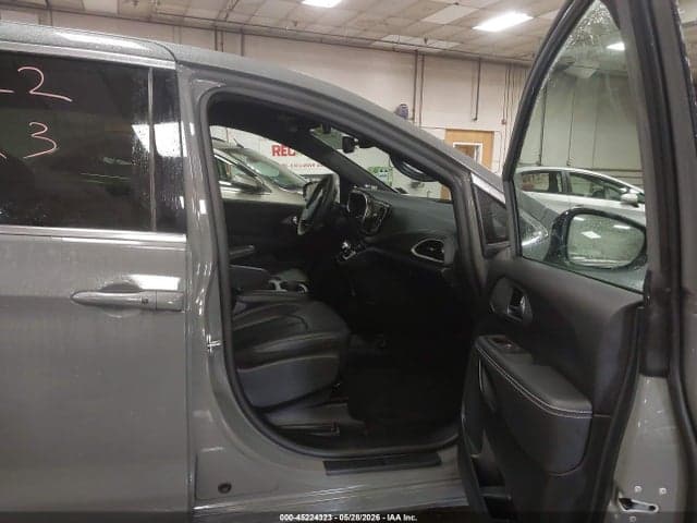 2025 CHRYSLER PACIFICA SELECT 5